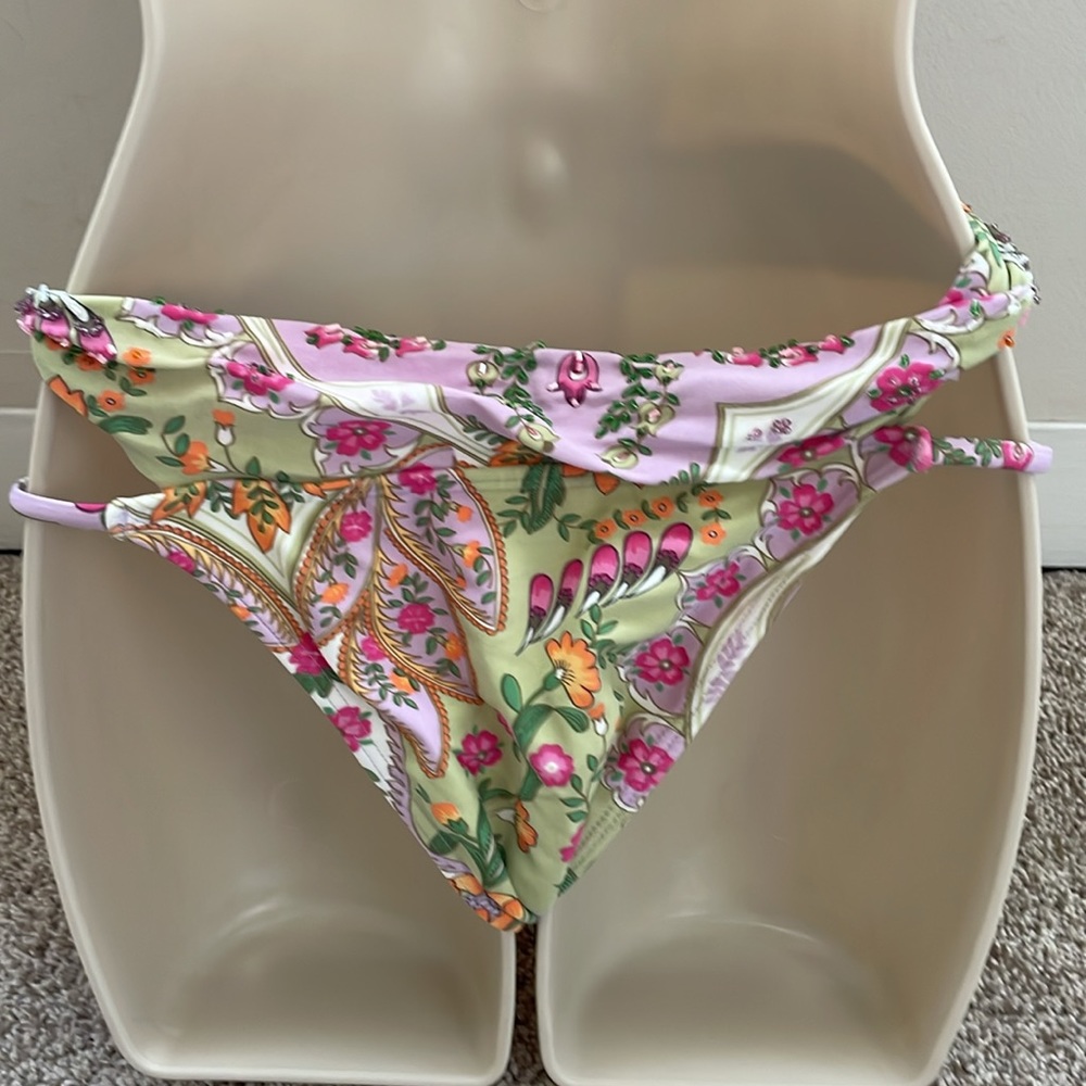 CIA Maritima Bathing Suit,lilac & green with beading, Size L (42) Made in Brazil - Picture 5 of 7